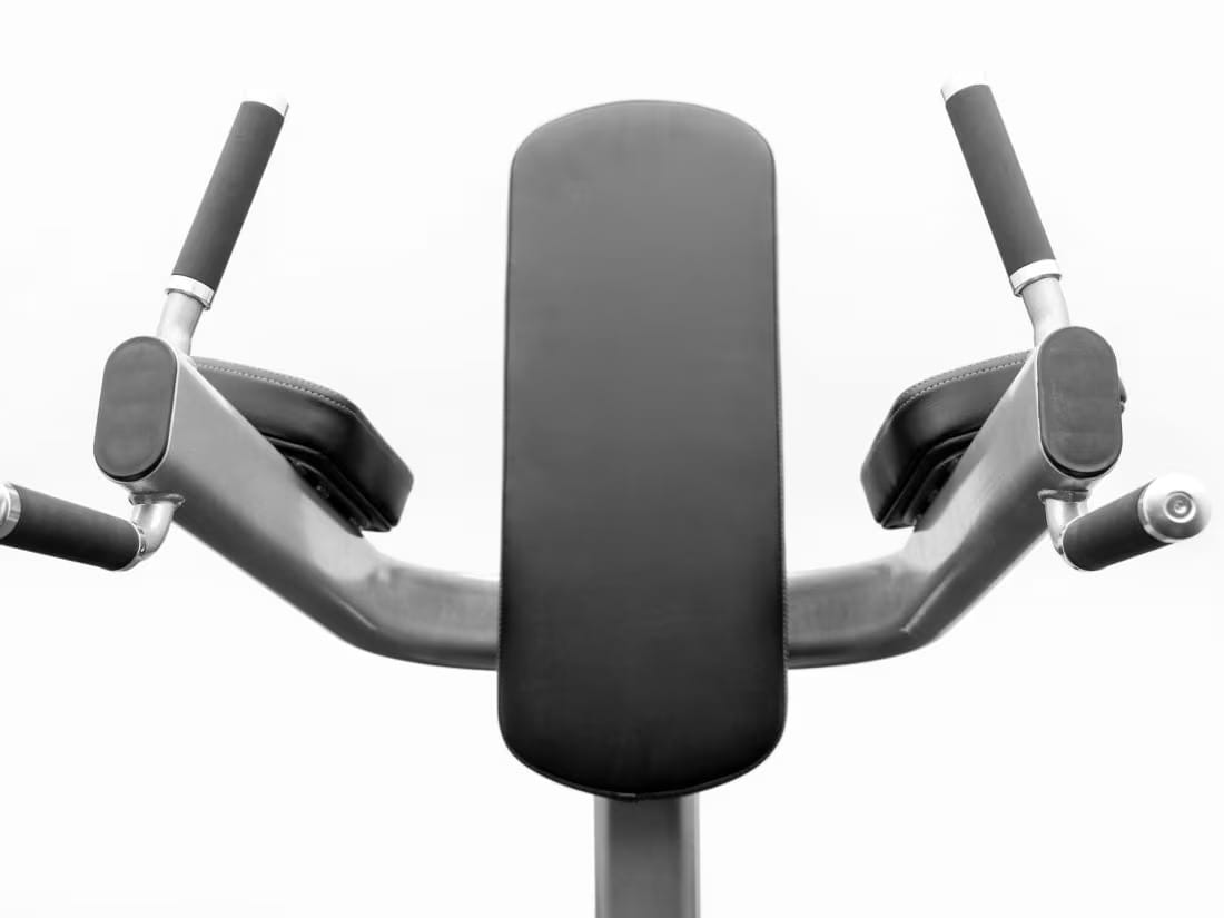 CF2107 Vertical Knee Raise - Image 5