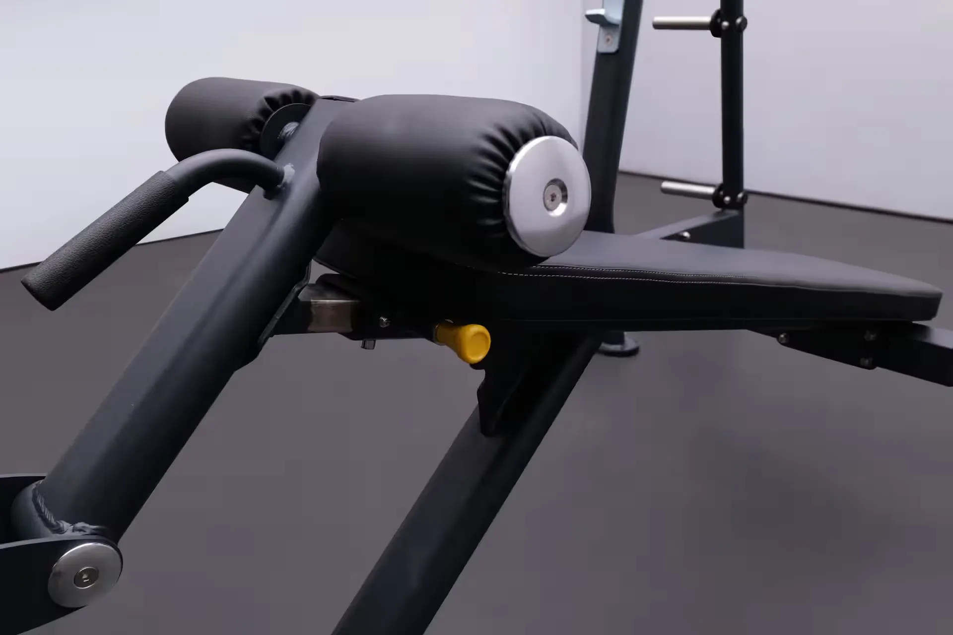 G253 Olympic Decline Bench - Image 4